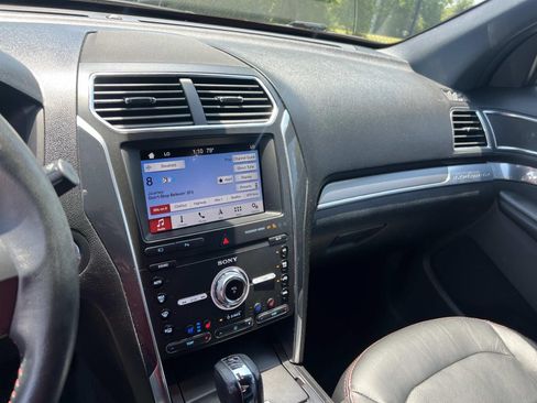 Used 2019 Ford Explorer Sport w/ Equipment Group 401A AWD/4WD image 29