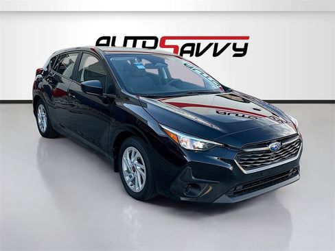 Used 2024 Subaru Impreza 2.0i image 1