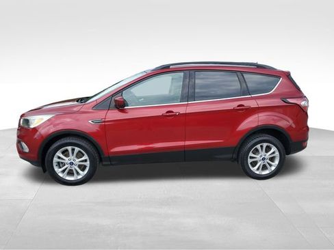 Used 2018 Ford Escape SE w/ SE Sync 3 Package AWD/4WD image 6