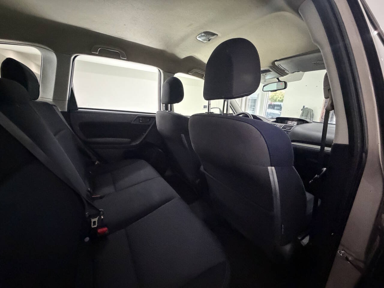 Used 2016 Subaru Forester 2.5i AWD/4WD image 18