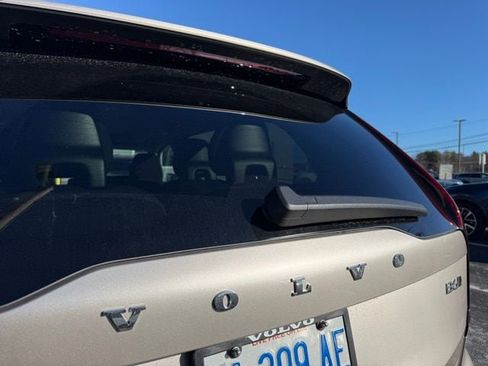 New 2026 Volvo XC90 B6 Plus w/ Protection Package image 31