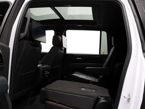 New 2026 GMC Yukon XL AT4 w/ AT4 Premium Plus Package image 12