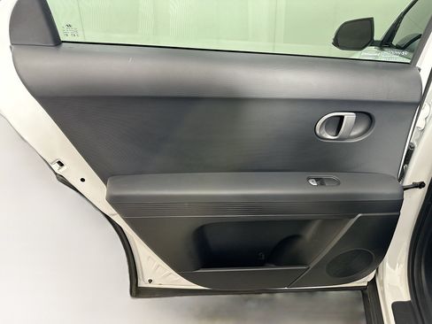 Used 2024 Hyundai Ioniq 5 SEL image 26