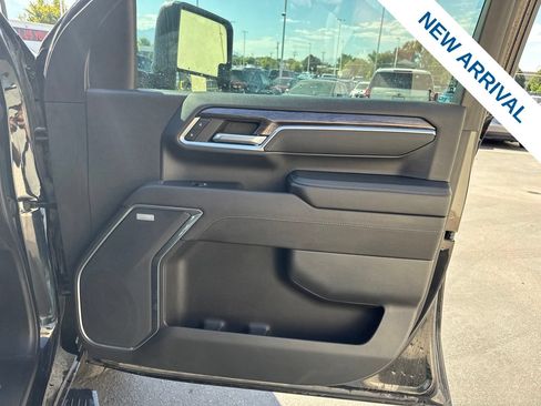 Used 2024 Chevrolet Silverado 2500 LTZ w/ LTZ Texas Edition AWD/4WD image 10