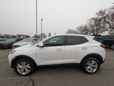 Used 2024 Buick Encore GX Preferred w/ Comfort Package AWD/4WD image 8