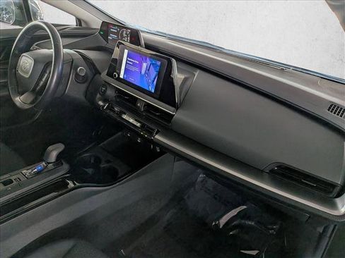 Used 2024 Toyota Prius LE FWD image 23