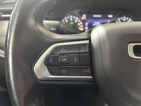 Used 2022 Jeep Compass Limited image 19