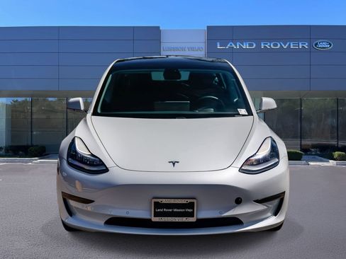 Used 2020 Tesla Model 3 Standard Range Plus image 2