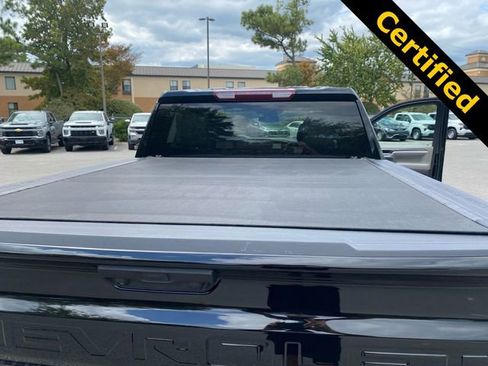 Certified 2025 Chevrolet Silverado 1500 LTZ image 16