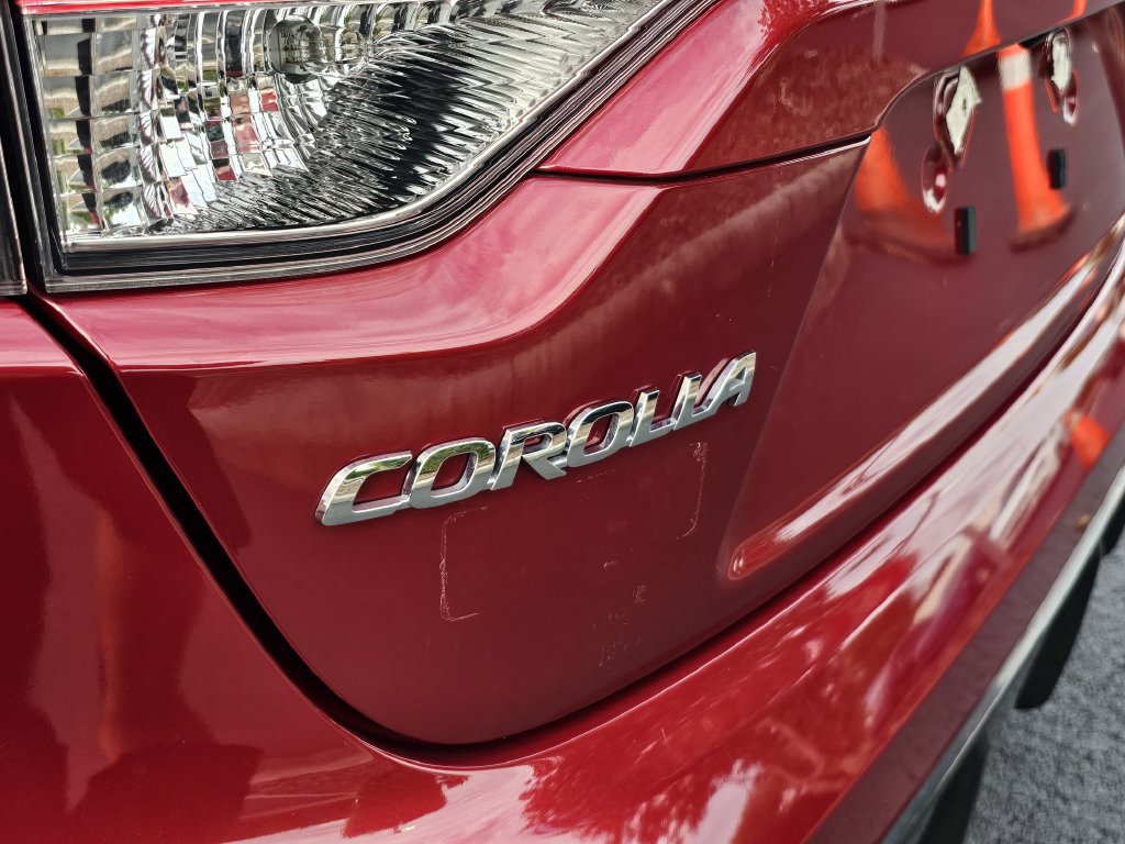 Used 2023 Toyota Corolla SE FWD image 8
