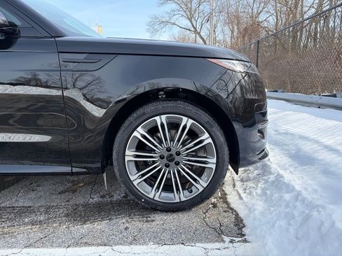New 2026 Land Rover Range Rover Sport Dynamic SE image 9