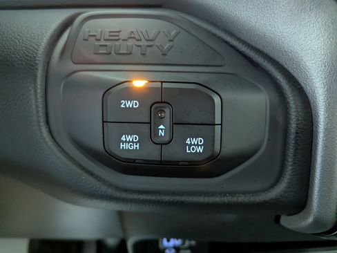 Used 2025 RAM 2500 Big Horn AWD/4WD image 22