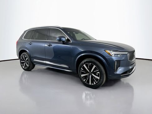 New 2026 Volvo XC90 B5 Core image 3