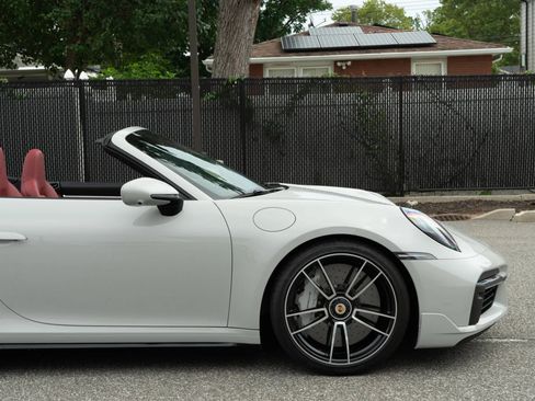 Used 2024 Porsche 911 Cabriolet AWD/4WD image 52