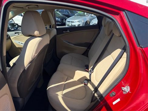 Used 2013 Hyundai Accent GLS w/ Premium Pkg FWD image 10