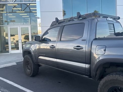 Used 2021 Toyota Tacoma SR5 image 6