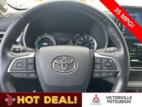 Used 2021 Toyota Highlander Platinum image 33