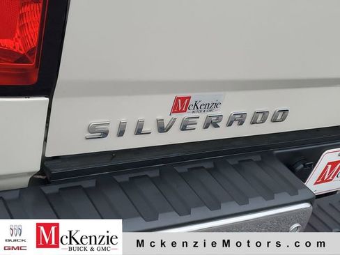 Used 2015 Chevrolet Silverado 1500 LTZ Z71 w/ LTZ Plus Package AWD/4WD image 27