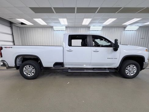 Used 2025 Chevrolet Silverado 3500 LT w/ Safety Package AWD/4WD image 5