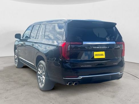 Used 2026 GMC Yukon XL Denali w/ Sun & Power Step Package AWD/4WD image 7