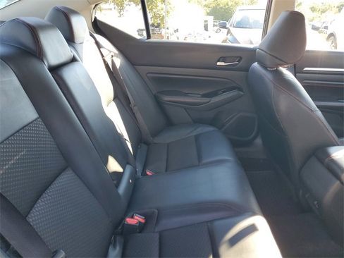 Used 2023 Nissan Altima 2.5 SR image 29
