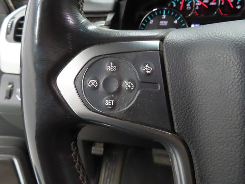 Used 2017 Chevrolet Suburban LT AWD/4WD image 9
