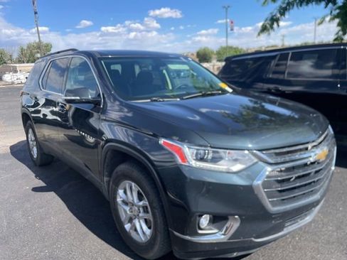 Used 2020 Chevrolet Traverse LT AWD/4WD image 3