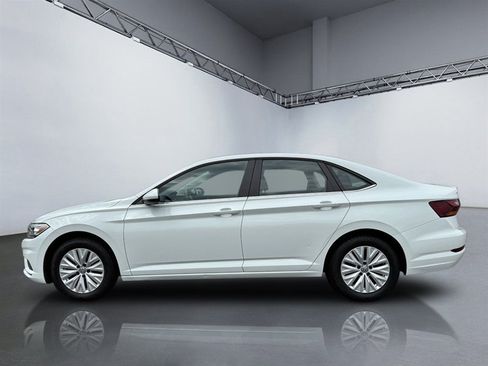 Used 2019 Volkswagen Jetta S w/ Driver Assistance Package FWD image 2