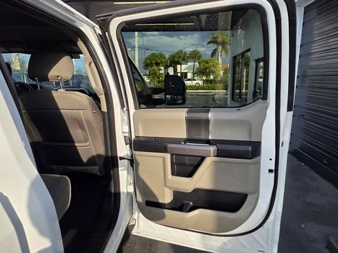 Used 2020 Ford F250 XLT w/ FX4 Off-Road Package AWD/4WD image 18