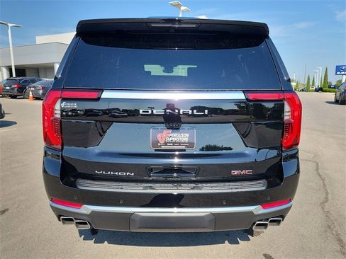 New 2026 GMC Yukon XL Denali w/ Denali Reserve Package image 4