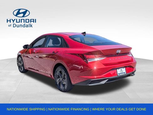 Used 2022 Hyundai Elantra SEL image 4