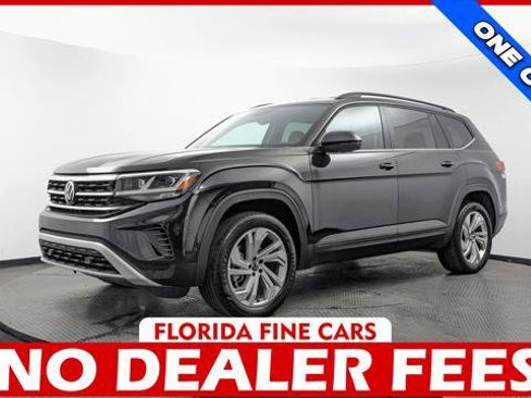 Used 2023 Volkswagen Atlas SE AWD/4WD image 1