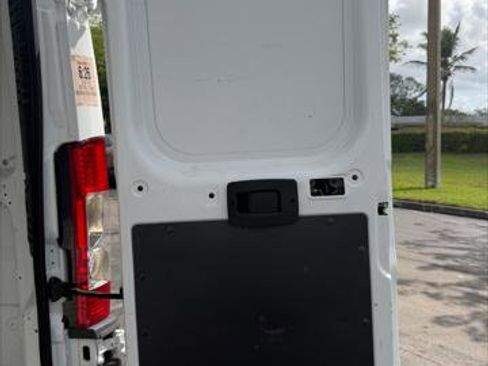 Used 2016 RAM ProMaster 1500 w/ Interior Convenience Group image 17