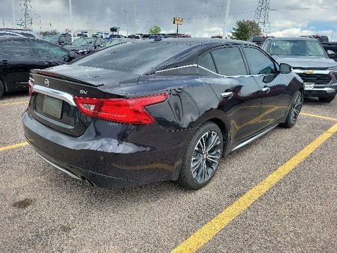 Used 2017 Nissan Maxima 3.5 SV w/ Dynamic Package FWD image 5