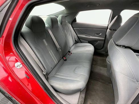 Used 2023 Hyundai Elantra SEL image 27