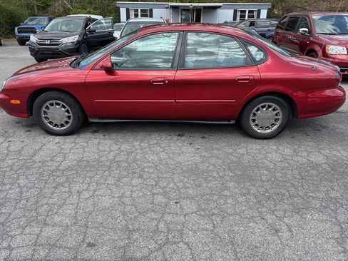 Used 1998 Ford Taurus SE image 13