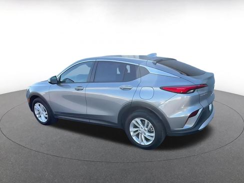 Used 2025 Buick Envista Preferred image 10