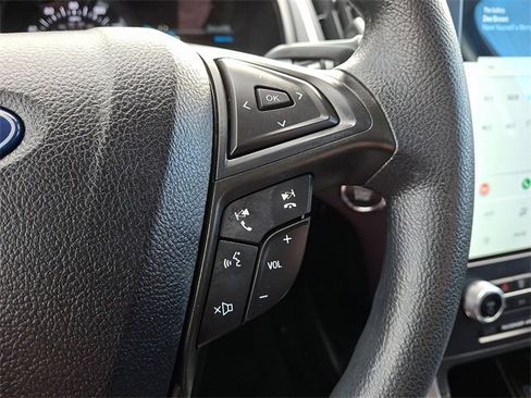 Used 2022 Ford Edge SE w/ Black Appearance Package image 19