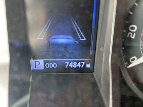 Used 2020 Toyota Tacoma TRD Sport AWD/4WD image 26