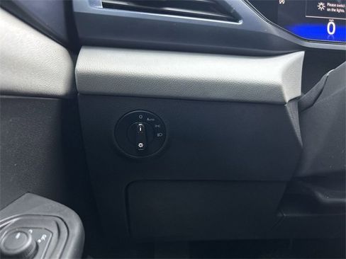 Used 2022 Volkswagen Taos SE image 31