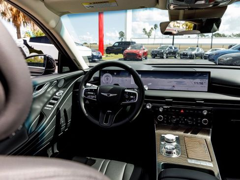 Used 2025 Genesis G80 2.5T Advanced image 32