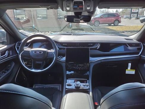 New 2023 Jeep Grand Cherokee Trailhawk image 12