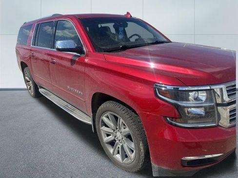 Used 2015 Chevrolet Suburban LTZ image 2