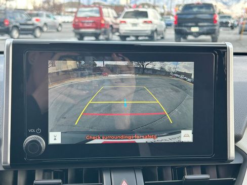 Used 2025 Toyota RAV4 XLE image 20