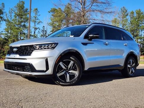 Used 2021 Kia Sorento S FWD image 26