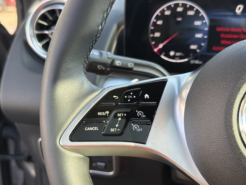 Certified 2026 Mercedes-Benz GLB 250 4MATIC image 24