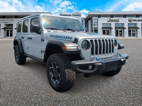 Used 2022 Jeep Wrangler Unlimited Rubicon 4xe w/ Safety Group AWD/4WD image 2