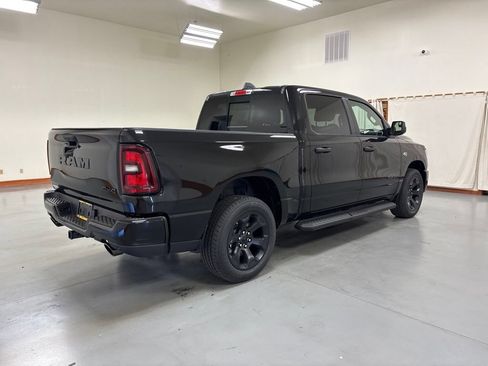 New 2026 RAM 1500 Express AWD/4WD image 8