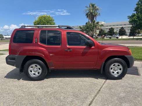 Used 2015 Nissan Xterra X image 24