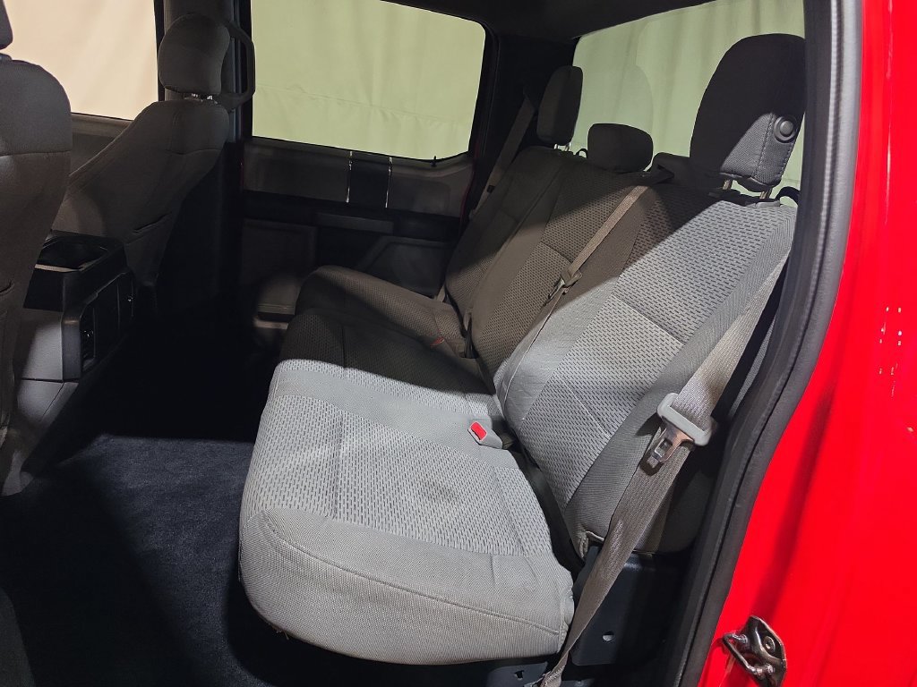 Used 2016 Ford F150 XLT AWD/4WD image 22